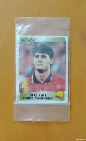 Surpriză cartonaș cu fotbalist Luis Caminero 