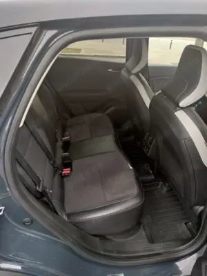 Renault Captur plug in - imagine 6