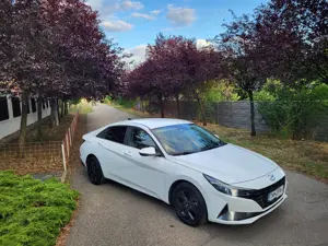 Hyundai Elantra 2022 Benzina 1,6 Euro 6 LKA LED Virtual Cockpit - unic Proprietar - imagine 2