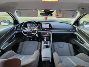Hyundai Elantra 2022 Benzina 1,6 Euro 6 LKA LED Virtual Cockpit - unic Proprietar - imagine 5