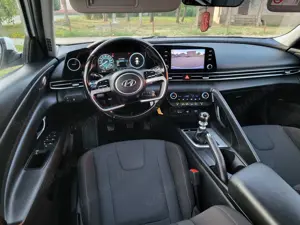 Hyundai Elantra 2022 Benzina 1,6 Euro 6 LKA LED Virtual Cockpit - unic Proprietar - imagine 9