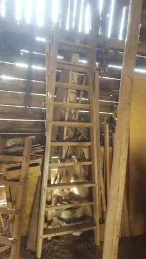 vand scari din lemn rezistente