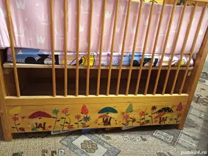 vând pătuț pentru copii în stare foarte bună detalii la tel 