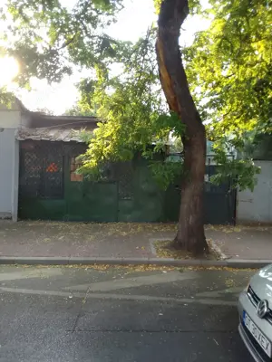 Vînd  2 camere curte   (garsoniera + camera stradală + teren  curte) -45 mp   - imagine 7