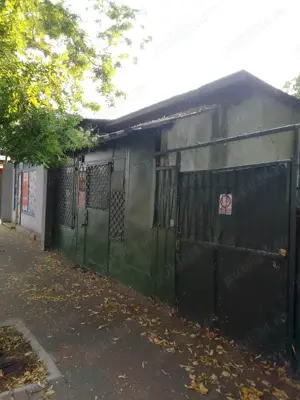 Vînd  2 camere curte   (garsoniera + camera stradală + teren  curte) -45 mp   - imagine 5