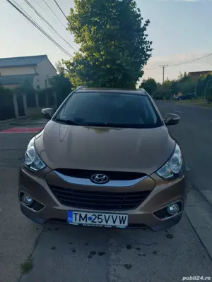 vand Hyundai ix35 diesel 2000cm. stare perfecta de functionare - imagine 5