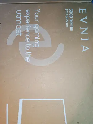 Philips EVNIA 5000 serie curbat