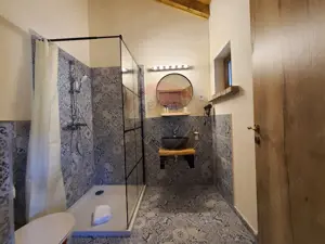 Pensiune cu 15 unități de cazare în Mediaș - imagine 13