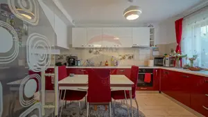 Casă modernă și spațioasă în cartierul Izvor ideală pentru o familie! - imagine 8