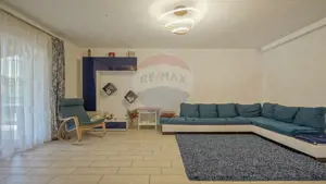 Casă modernă și spațioasă în cartierul Izvor ideală pentru o familie! - imagine 11