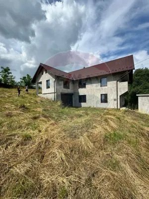 Casă / Vilă cu 7 camere de vânzare - imagine 4