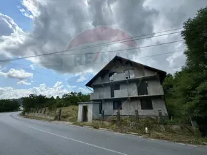 Casă / Vilă cu 7 camere de vânzare - imagine 11