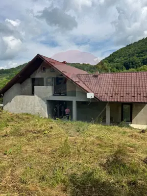 Casă / Vilă cu 7 camere de vânzare - imagine 13