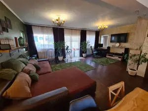 Casa frumoasa la cheie, central Dezmir - imagine 6