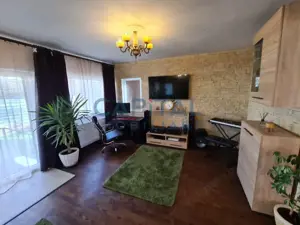 Casa frumoasa la cheie, central Dezmir - imagine 3