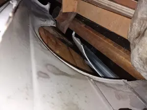 Aripi fata BMW E30 Cabrio originale (Urs) - imagine 2