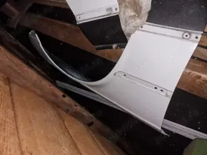 Aripi fata BMW E30 Cabrio originale (Urs) - imagine 7