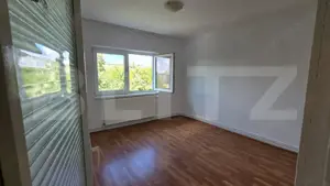 Apartament de vanzare, cu 3 camere, 76 mp, zona Micro 17 - imagine 2