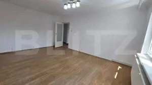 Apartament de vanzare, cu 3 camere, 76 mp, zona Micro 17 - imagine 8