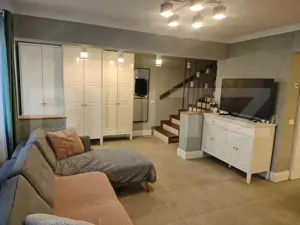 "Casă 172 mp, zonă liniștită – Ideală pentru familia ta!"