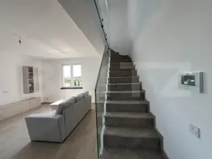 Apartament de închiriat în Mărinești – 90 mp, 2 niveluri, prima închiriere