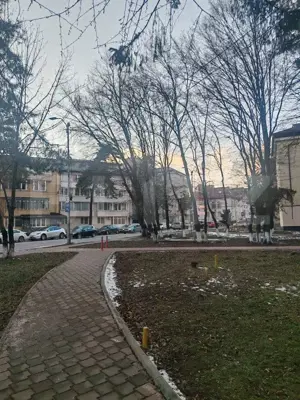 Apartament cu 2 camere, 40 mp, pretabil spatiu comercial, zona ultracentrala