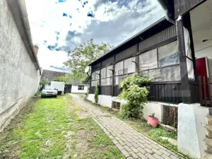 Casa doua corpuri 1000mp teren toate utilitaiile in Lancram - imagine 4