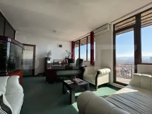 Birou modern, parcare cu bariera, zona cu acces facil, zona Dambul Rotund - imagine 3