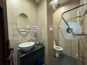 Birou modern, parcare cu bariera, zona cu acces facil, zona Dambul Rotund - imagine 10