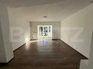 Spatiu comercial, 75 mp, stradal, vad excelent, vitrina, Manastur