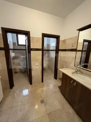 Spatiu Comercial/spatiu de birouri, de inchiriat, 250mp, zona spitalul judetean  - imagine 6