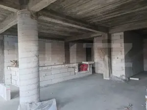 Spatiu comercial cafenea, 3 incaperi, 110 mp, zona Centrala