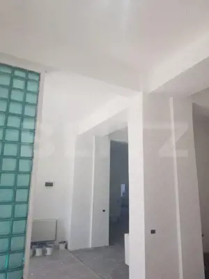 Spatiu comercial, Premium, Renovat Recent, 690 mp, zona Centrală