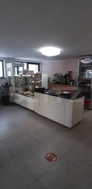 Spatiu comercial Premium, La Cheie, 320 mp, Ipotești