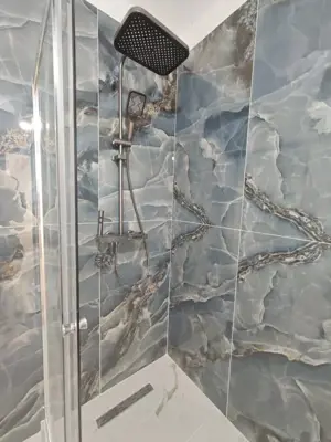 Apartament 3 camere - bloc nou - etaj 1 - cu parcare si balcon generos - modern - imagine 10