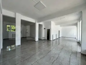 Spatiu de inchiriat, 90 mp, zona Bulevardul 22 Decembrie