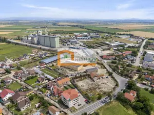 Acces E68, Codlea, Spatiu Industrial cu teren 1,7Ha, Dubla deschidere la DJ112A,