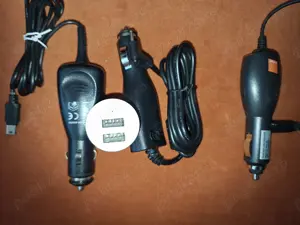 ncarcatoare auto cu cablu 12V   24 V, diferite mufe, USB, etc