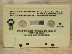 Caseta audio Pete's Dragon si The Fox and the Hound Walt Disney - imagine 2