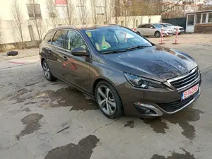 Peugeot 308 2015 - imagine 4