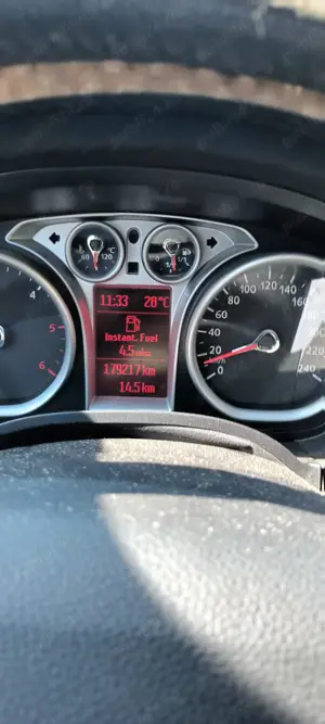 VAND Ford Kuga 2.0 TDCI Titanium - imagine 10 VAND Ford Kuga 2.0 TDCI Titanium - imagine 10