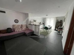 Apartament cu 3 camere, zona Nicolae Titulescu