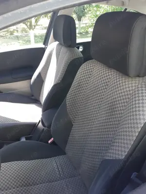 Vanzare Renault Megane 2 - imagine 4 Vanzare Renault Megane 2 - imagine 4