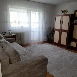 Apartament cu 3 camere decomandate - imagine 3