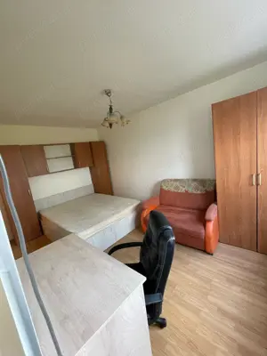 Zona Telegrafului, garsonieră, suprafața 22 mp, etaj 4, preț 45000 euro negociabil