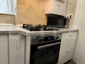 Apartament cu 3 camere, 47 mp, zona Centrala - imagine 5