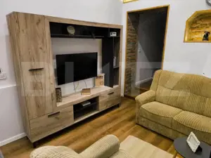 Apartament cu 3 camere, 47 mp, zona Centrala