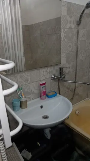 Garsoniera in zona Universitatii - imagine 5