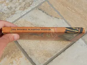 Tara invaluita in parfumul rasinilor Arkady Fiedler Stiintifica 1964 - imagine 2