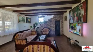 Casa finisata in Lazuri cu teren 1452 mp - imagine 9